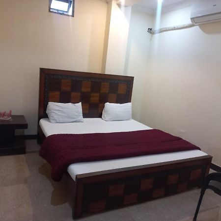 Hotel Tulip Inn Rawalpindi Esterno foto