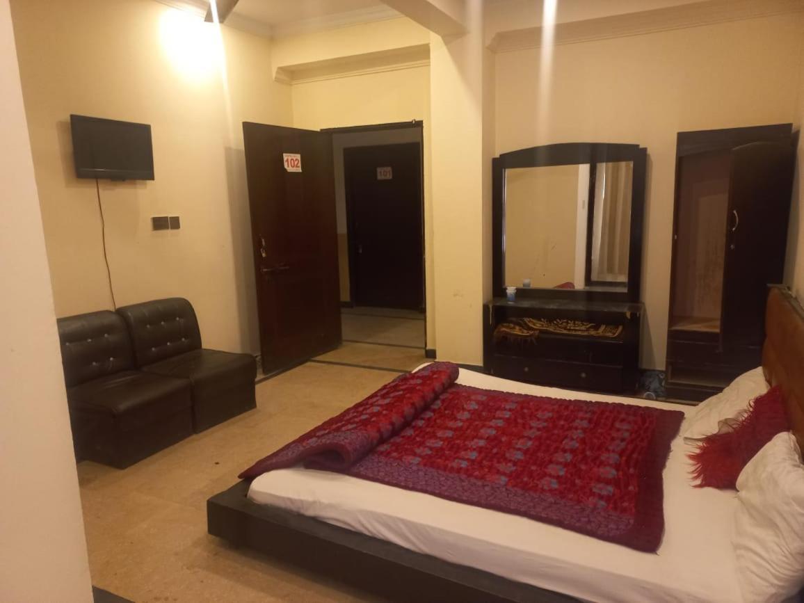 Hotel Tulip Inn Rawalpindi Esterno foto