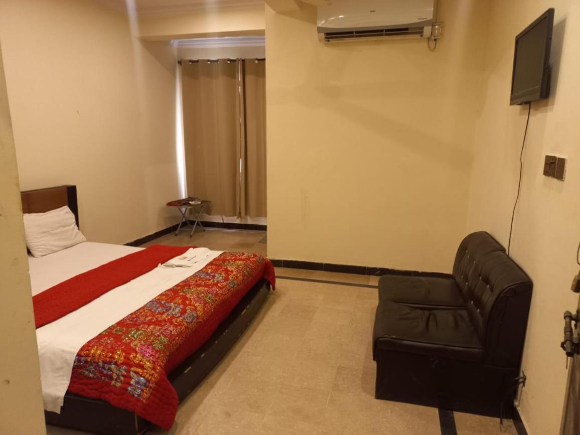 Hotel Tulip Inn Rawalpindi Esterno foto