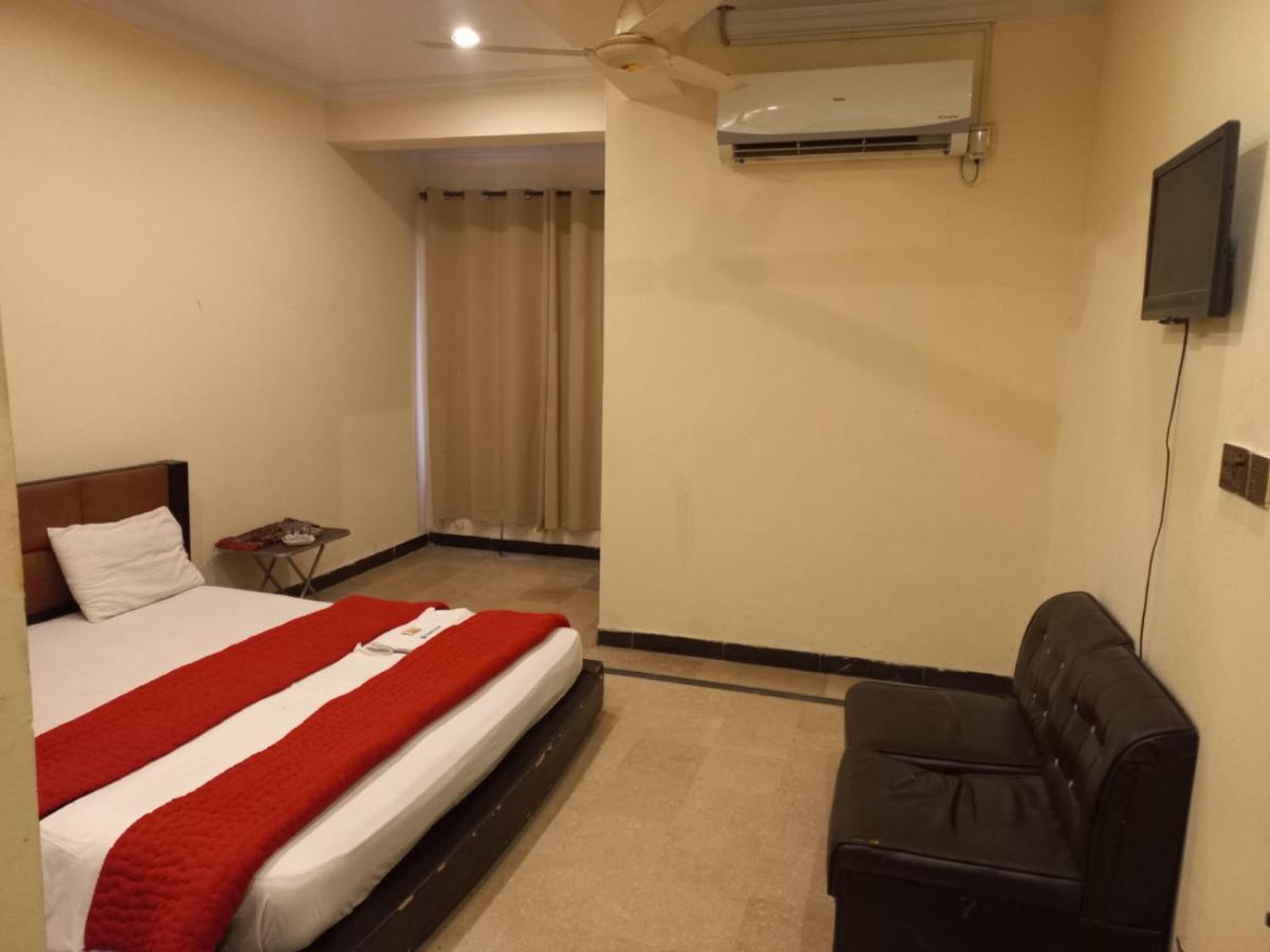 Hotel Tulip Inn Rawalpindi Esterno foto